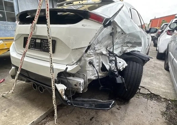 Honda Civic cena 39000 przebieg: 15418, rok produkcji 2018 z Ujście małe 254